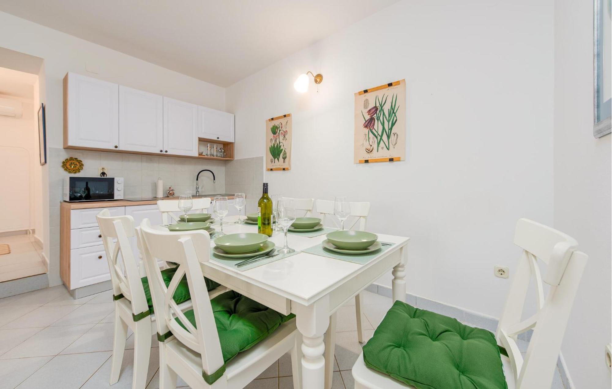 Beautiful Home In Novalja With Wifi Zewnętrze zdjęcie